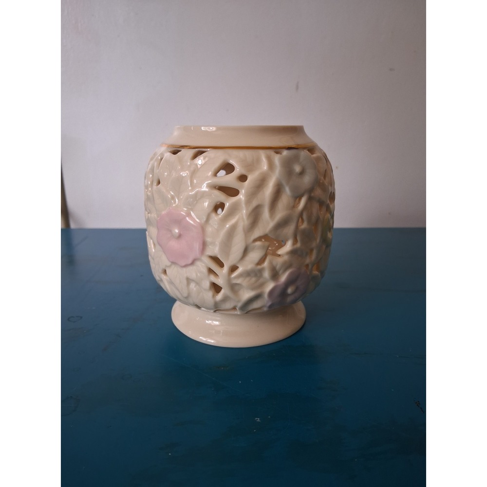 PartyLite Reticulated Floral Ceramic Votive Candle Holder Pastel Gold Trim Cream